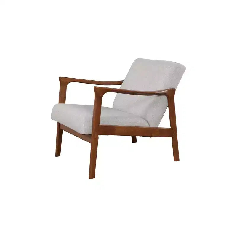 Sillón individual tapizado en gris con estructura de madera