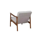 Sillón individual tapizado en gris con estructura de madera