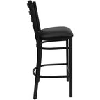 Taburete de bar con respaldo de escalera y estructura de metal negro, asiento multicolor — Juego de 2