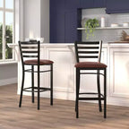 Taburete de bar con respaldo de escalera y estructura de metal negro, asiento multicolor — Juego de 2