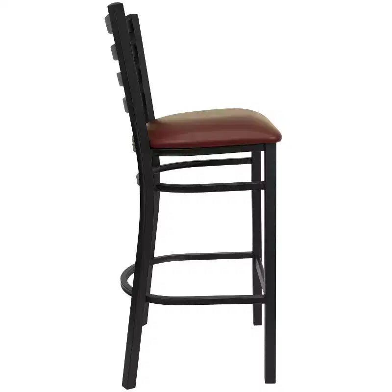 Taburete de bar con respaldo de escalera y estructura de metal negro, asiento multicolor — Juego de 2