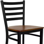 Taburete de bar con respaldo de escalera y estructura de metal negro, asiento multicolor — Juego de 2
