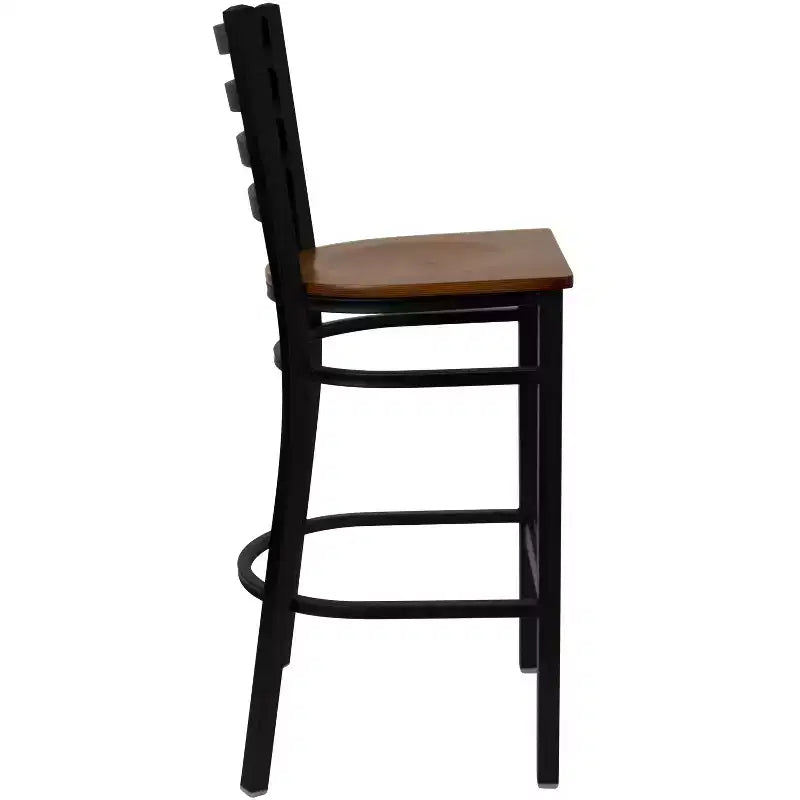 Taburete de bar con respaldo de escalera y estructura de metal negro, asiento multicolor — Juego de 2